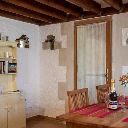 Rose Barn - Adorable Country With Private Pool Cersay