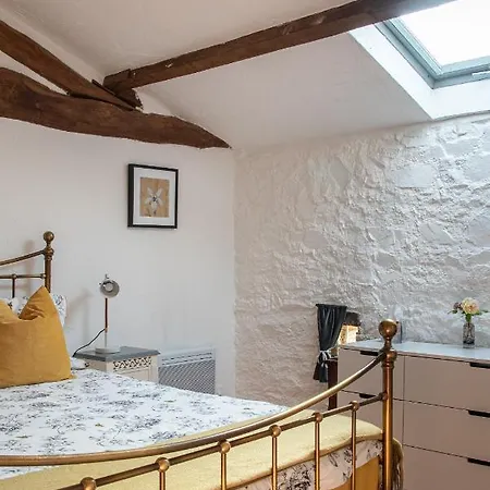 Rose Barn - Adorable Country With Private Pool Cersay