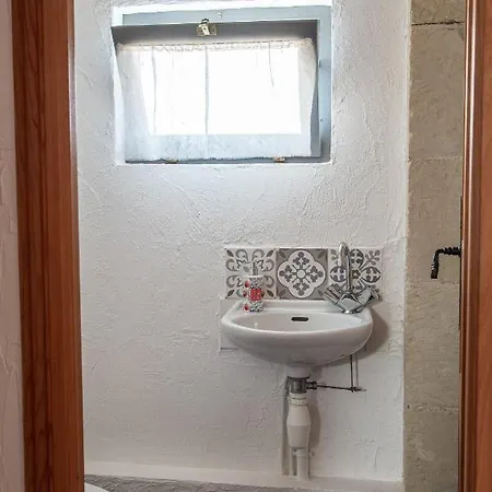 Rose Barn - Adorable Country With Private Pool *