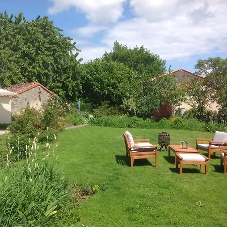 Rose Barn - Adorable Country With Private Pool וילה *