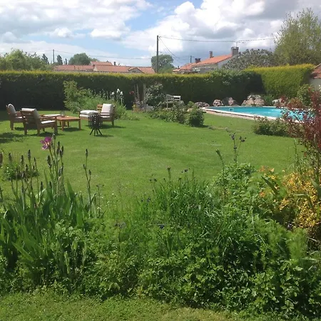 Rose Barn - Adorable Country With Private Pool